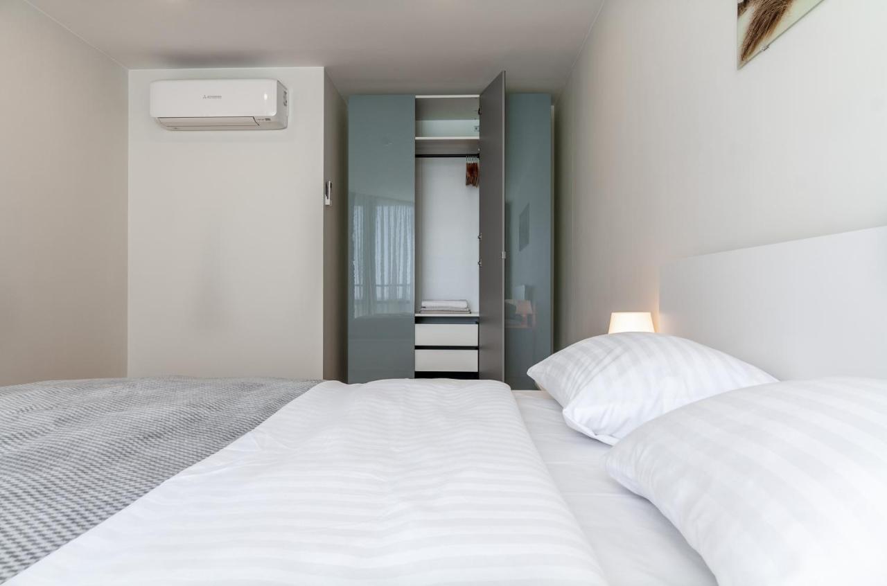 Elija Swan-Toy Apartments Šventoji Eksteriør bilde