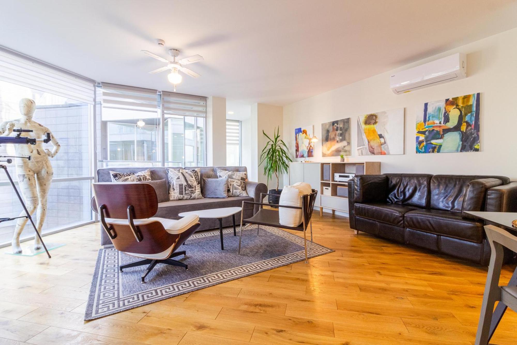 Elija Swan-Toy Apartments Šventoji Rom bilde